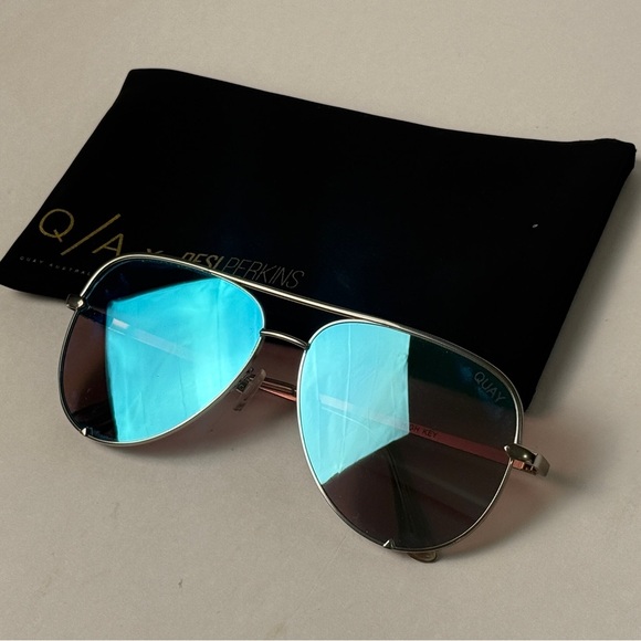 Quay X Desi High Key Silver and Blue Mirrored Aviator Sunglasses - Picture 1 of 5